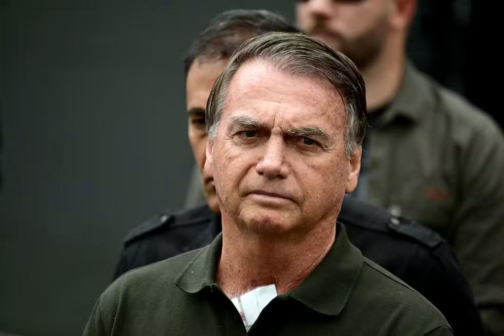 Foto da matéria: Defesa de Bolsonaro pede prorrogação de prisão domiciliar para o ex-presidente; prazo termina nesta quinta