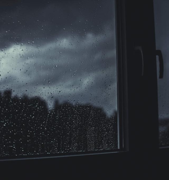 Foto da matéria: Frente fria deve atingir 3 regiões durante a semana e trazer chuva forte