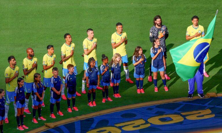 Foto da matéria: NY Times elege o hino do Brasil o mais bonito entre os países da Copa