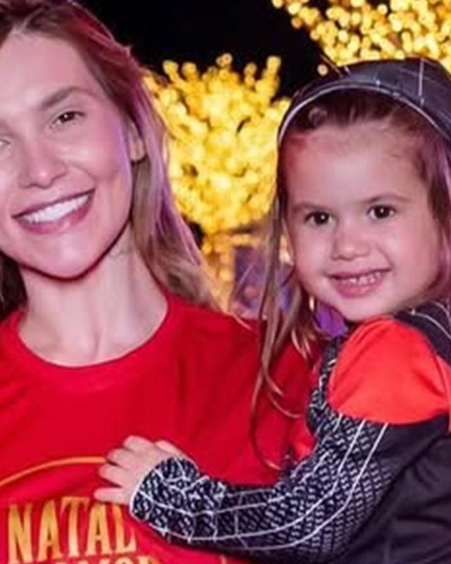 Foto da matéria: Virginia relata depressão na gravidez da 1ª filha: "Eu não queria"