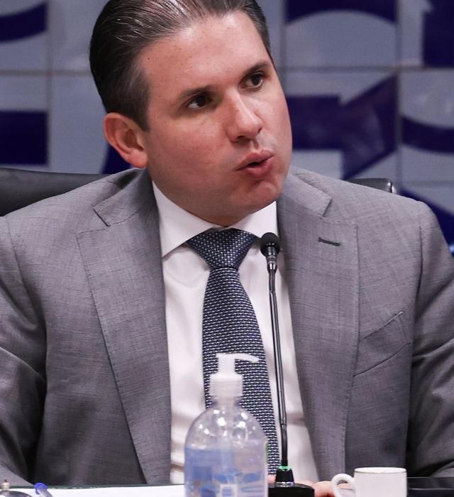 Foto da matéria: Motta convoca reunião de líderes para votar PL do fim da escala 6×1